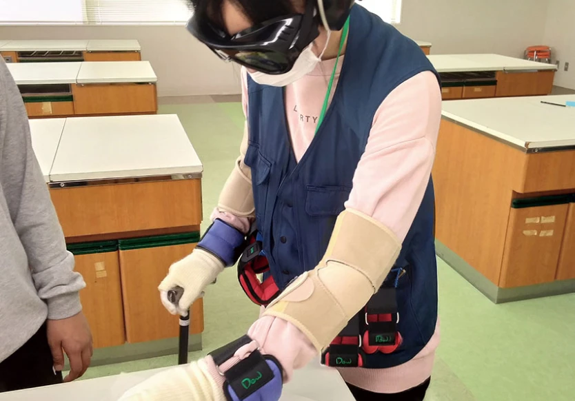 どんな気持ち!? 老人疑似体験